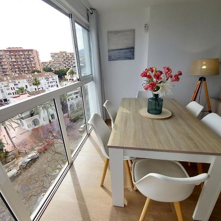 Beautiful Sea Views Cozy Apartment 350 M From Beach Benalmádena Buitenkant foto