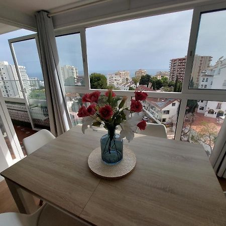 Beautiful Sea Views Cozy Apartment 350 M From Beach Benalmádena Buitenkant foto