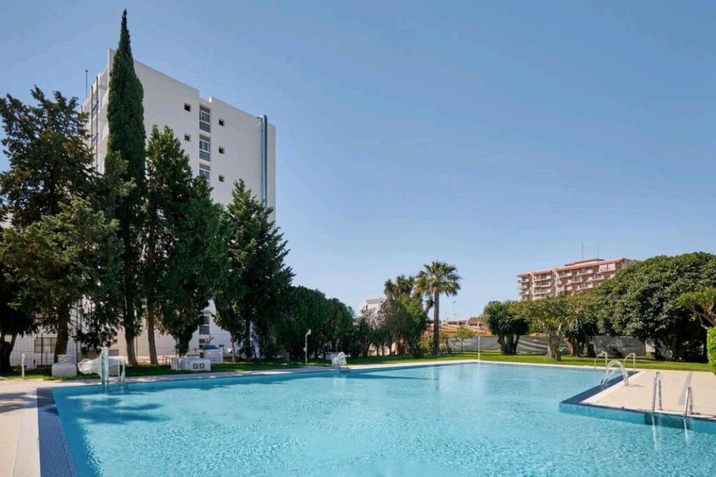 Beautiful Sea Views Cozy Apartment 350 M From Beach Benalmádena Buitenkant foto
