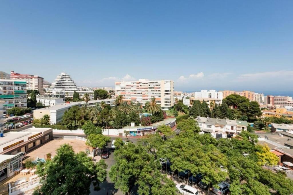 Beautiful Sea Views Cozy Apartment 350 M From Beach Benalmádena Buitenkant foto