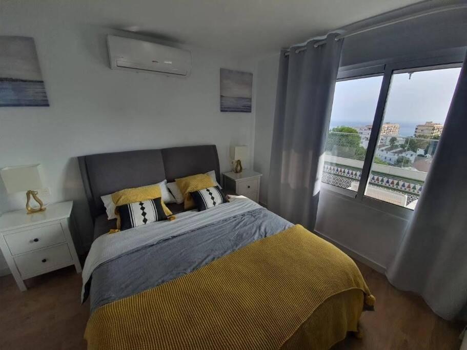 Beautiful Sea Views Cozy Apartment 350 M From Beach Benalmádena Buitenkant foto