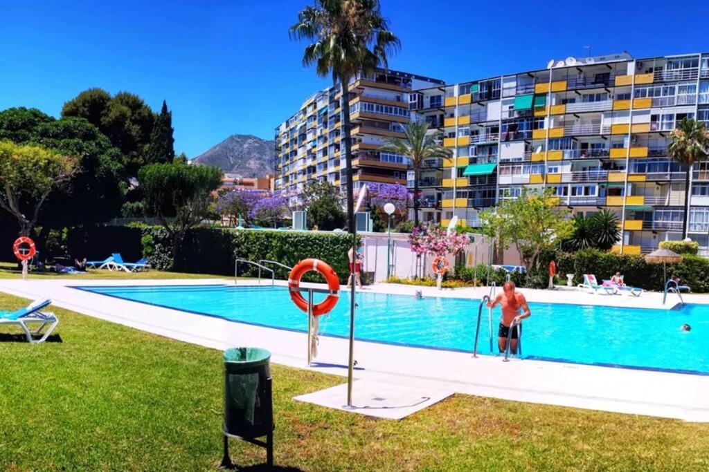 Beautiful Sea Views Cozy Apartment 350 M From Beach Benalmádena Buitenkant foto