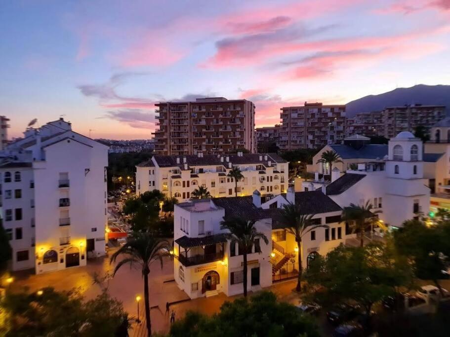 Beautiful Sea Views Cozy Apartment 350 M From Beach Benalmádena Buitenkant foto