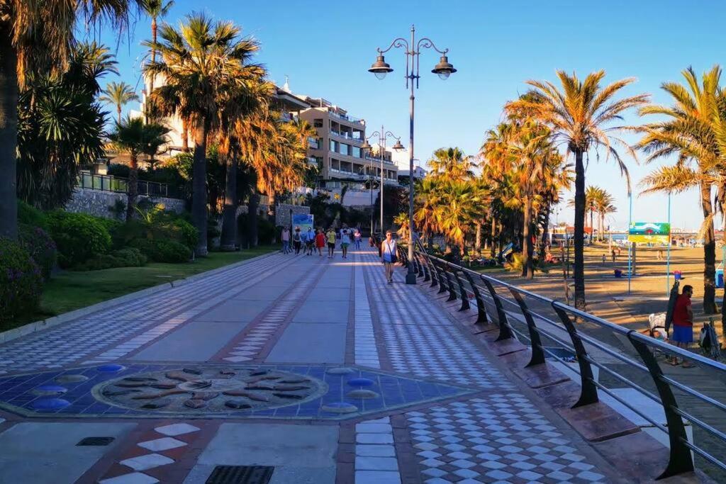 Beautiful Sea Views Cozy Apartment 350 M From Beach Benalmádena Buitenkant foto