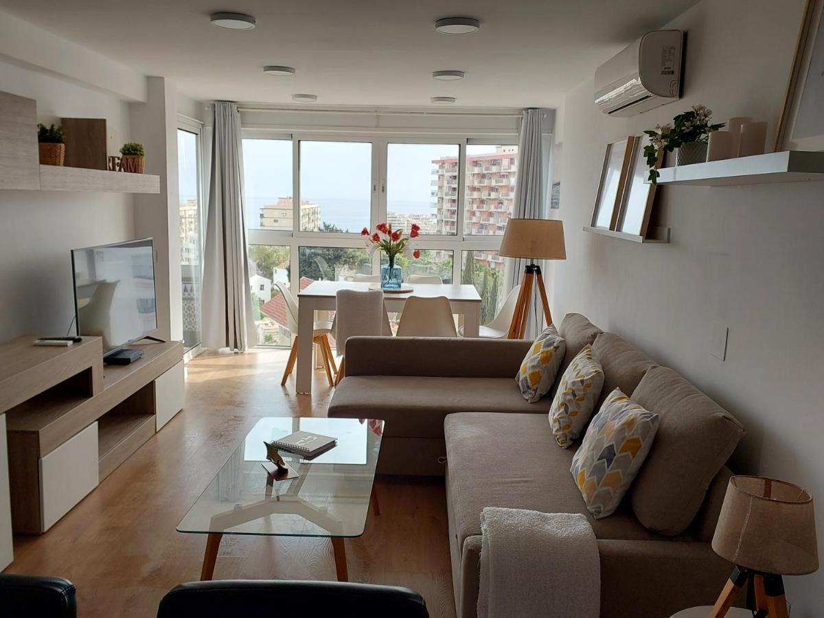 Beautiful Sea Views Cozy Apartment 350 M From Beach Benalmádena Buitenkant foto