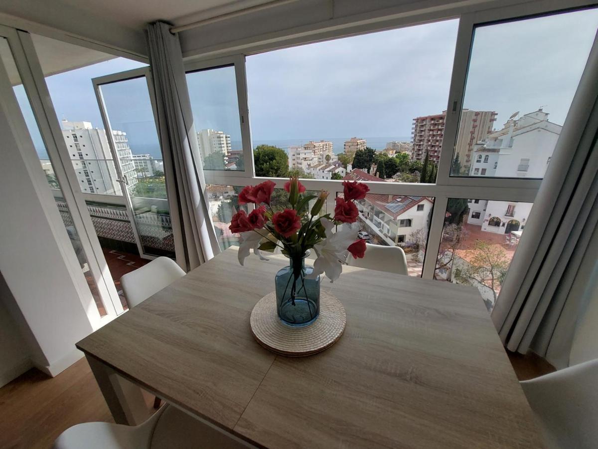 Beautiful Sea Views Cozy Apartment 350 M From Beach Benalmádena Buitenkant foto