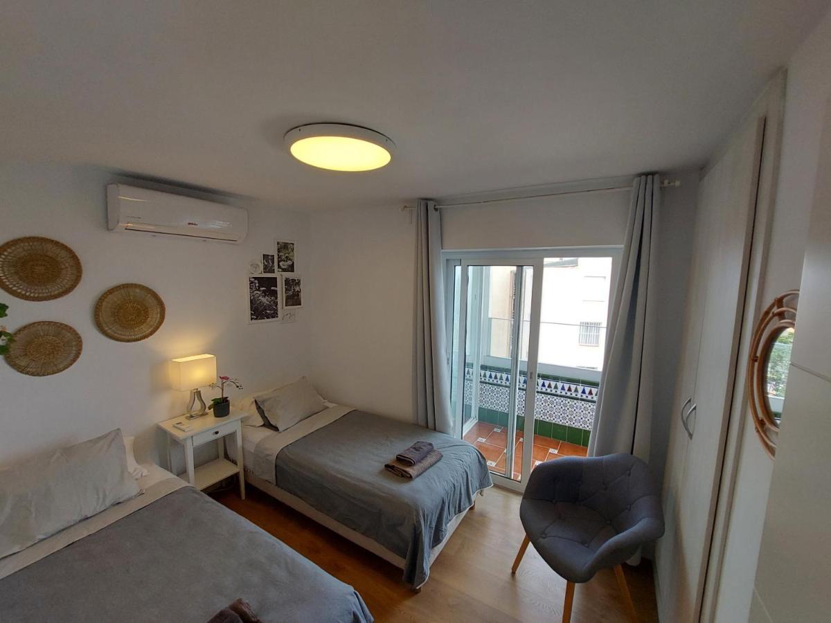 Beautiful Sea Views Cozy Apartment 350 M From Beach Benalmádena Buitenkant foto